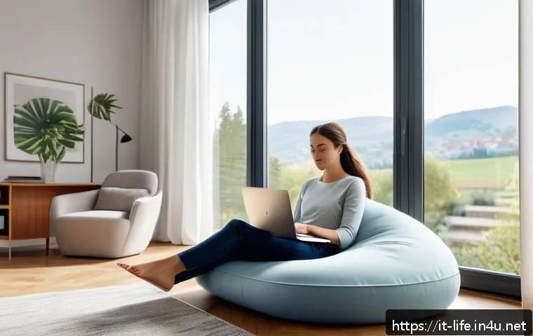 다기능 쿠션의 활용 방법 - A cozy modern living room scene featuring a multifunctional ergonomic cushion placed behind a seated...
